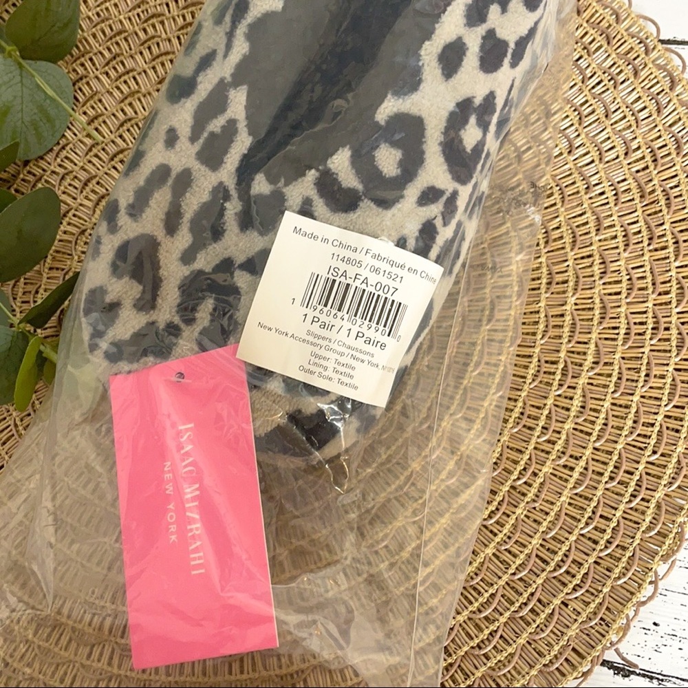 Isaac Mizrahi | Leopard Print Slippers Medium NWT Fleece Lined Cozy House Shoes - Picture 8 of 8